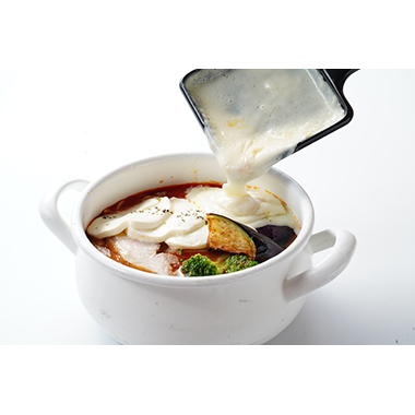 太陽のトマト麺 with チーズ