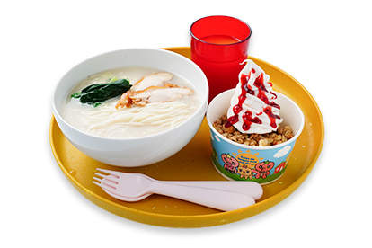 太陽のトマト麺 with チーズ